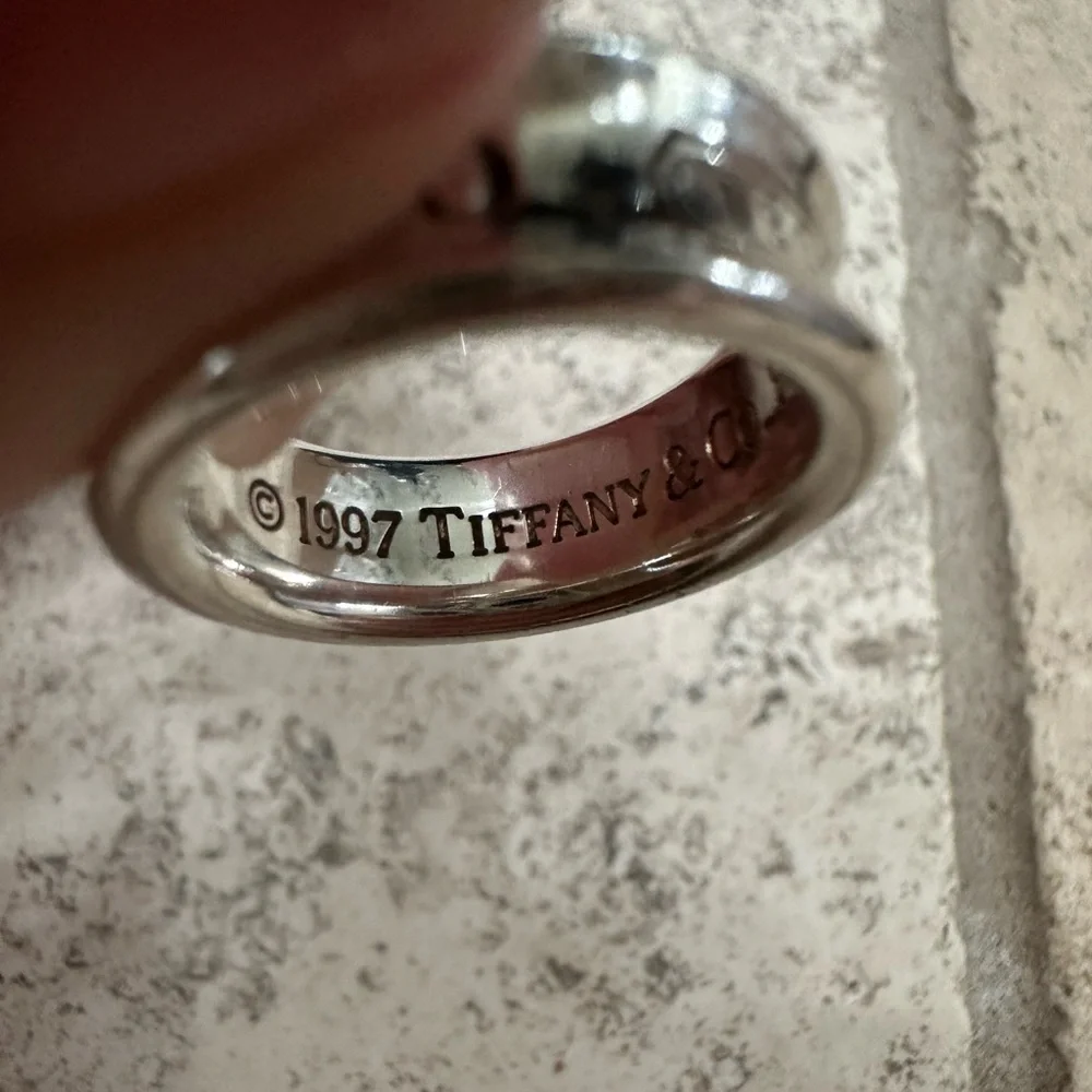 Size 5.5 - Picture 2 of 2